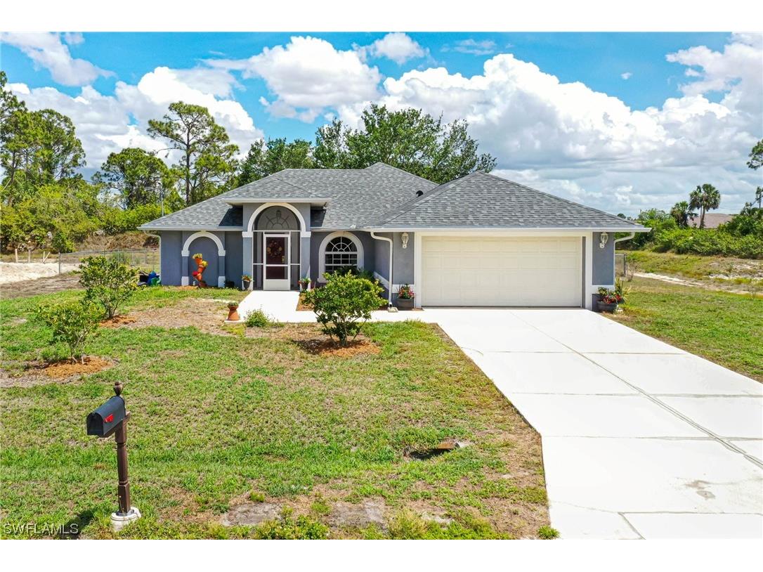 3005 Pearl Avenue S Lehigh Acres FL 33976 223022188 image1
