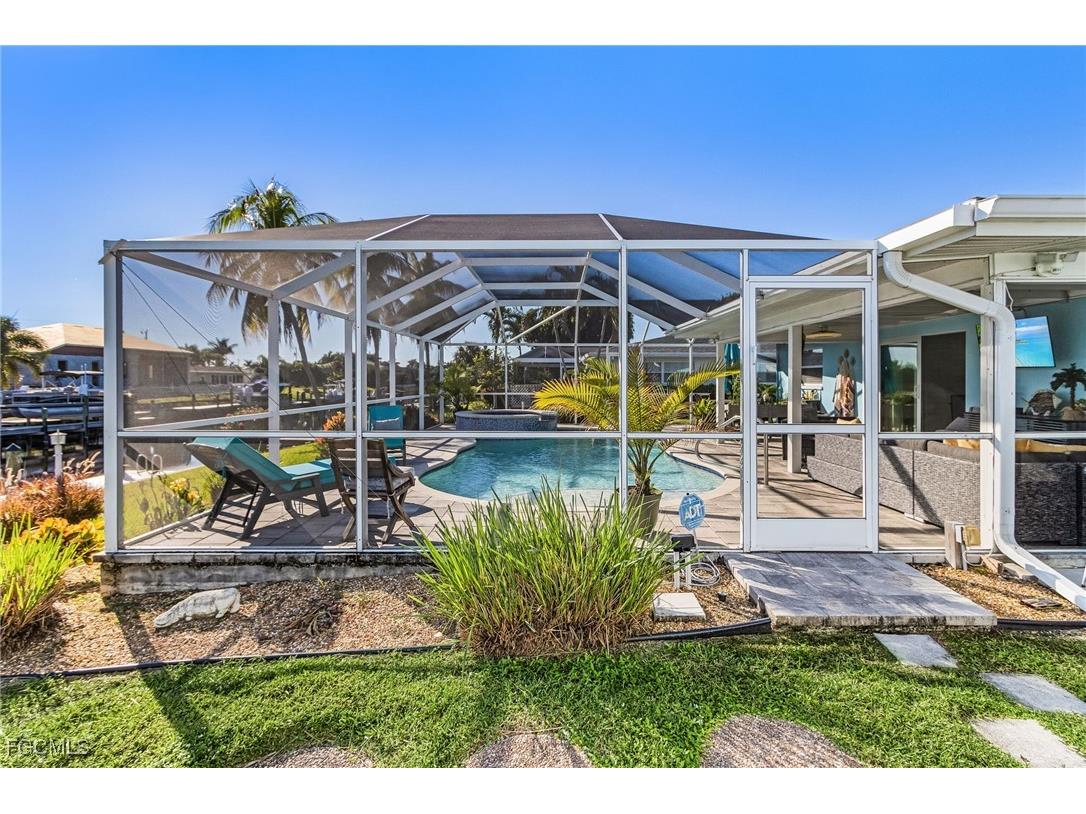 3005 SE 18th Avenue Cape Coral FL 33904 2025020771 image14