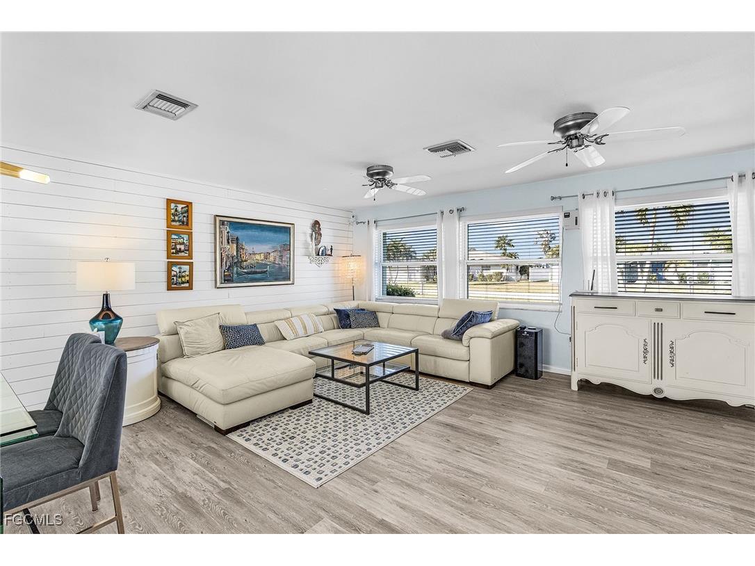 3005 SE 18th Avenue Cape Coral FL 33904 2025020771 image18