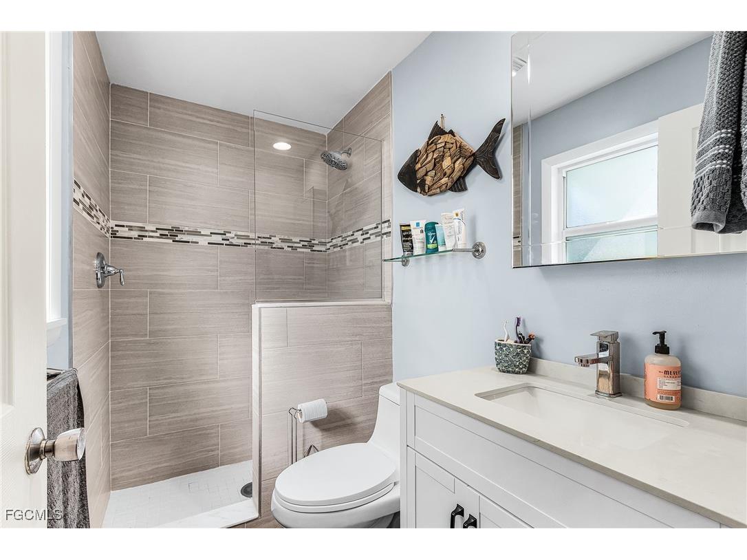 3005 SE 18th Avenue Cape Coral FL 33904 2025020771 image20