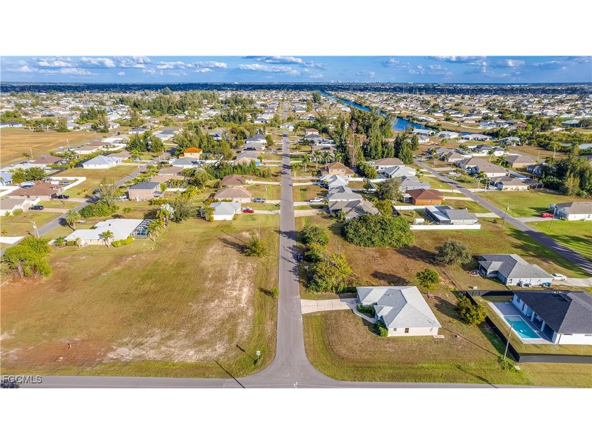 3006 NW 10th Terrace Cape Coral FL 33993 2025023185 image34
