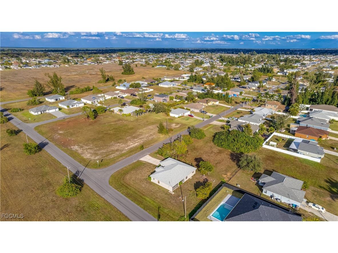 3006 NW 10th Terrace Cape Coral FL 33993 2025023185 image35