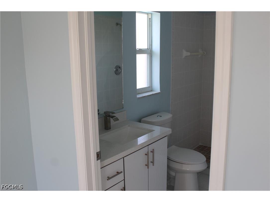 3006 SE 15th Place Cape Coral FL 33904 2026024559 image13