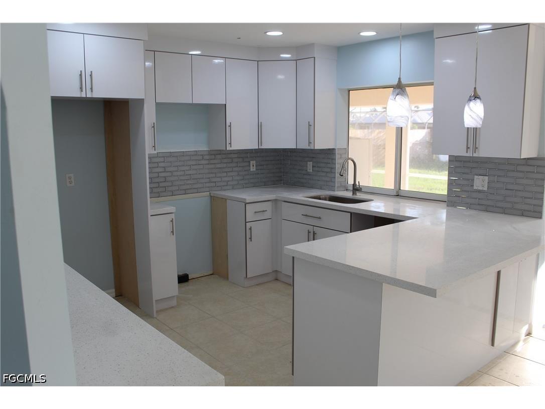 3006 SE 15th Place Cape Coral FL 33904 2026024559 image4