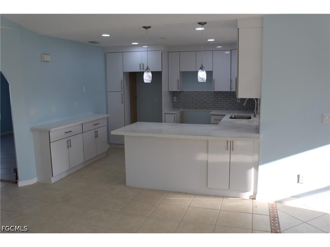 3006 SE 15th Place Cape Coral FL 33904 2026024559 image5