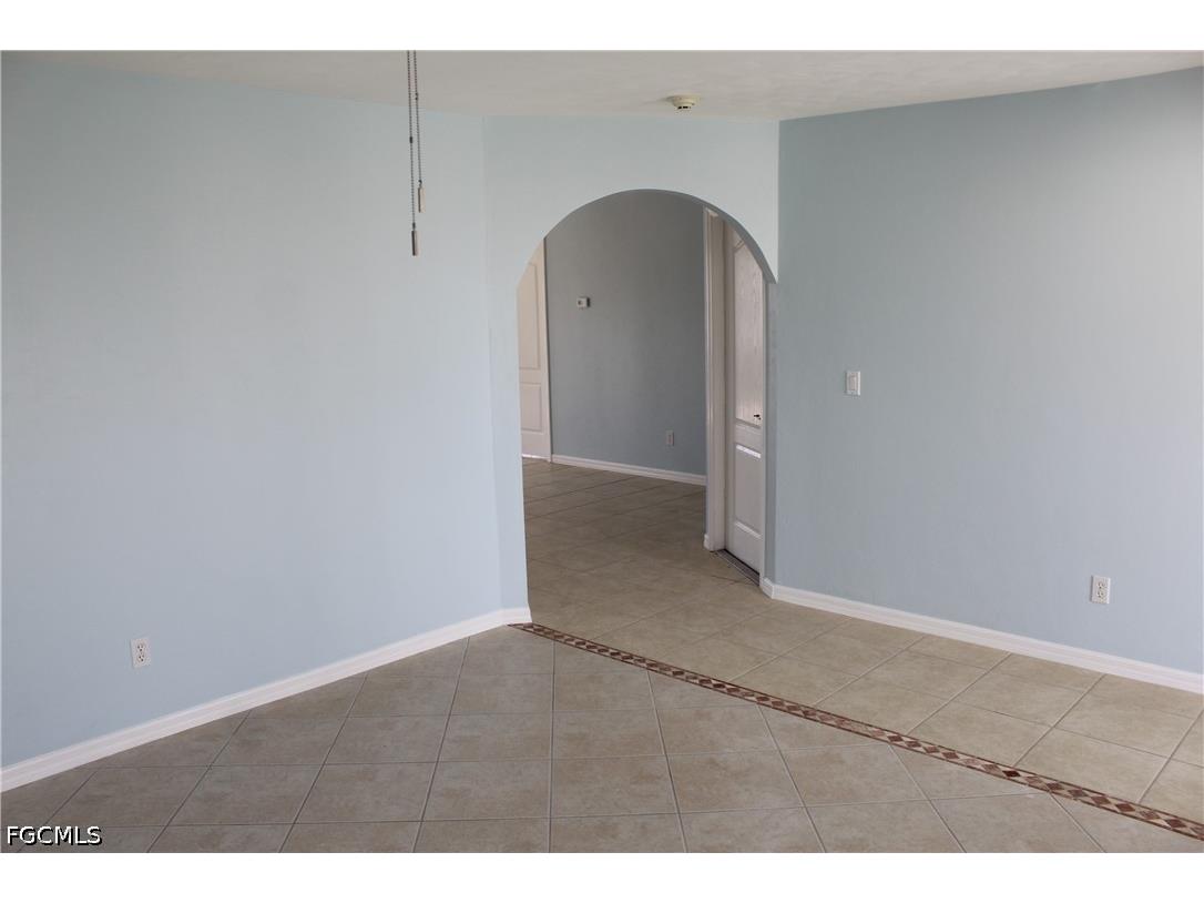 3006 SE 15th Place Cape Coral FL 33904 2026024559 image6