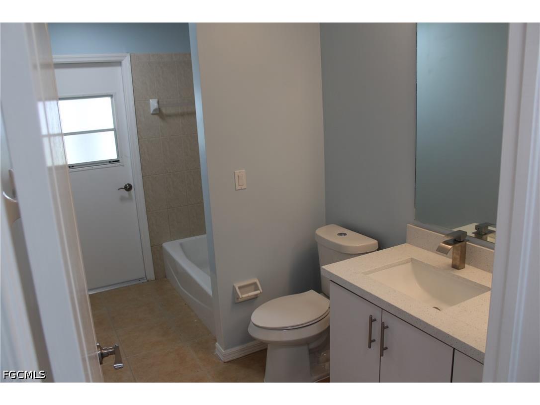 3006 SE 15th Place Cape Coral FL 33904 2026024559 image9