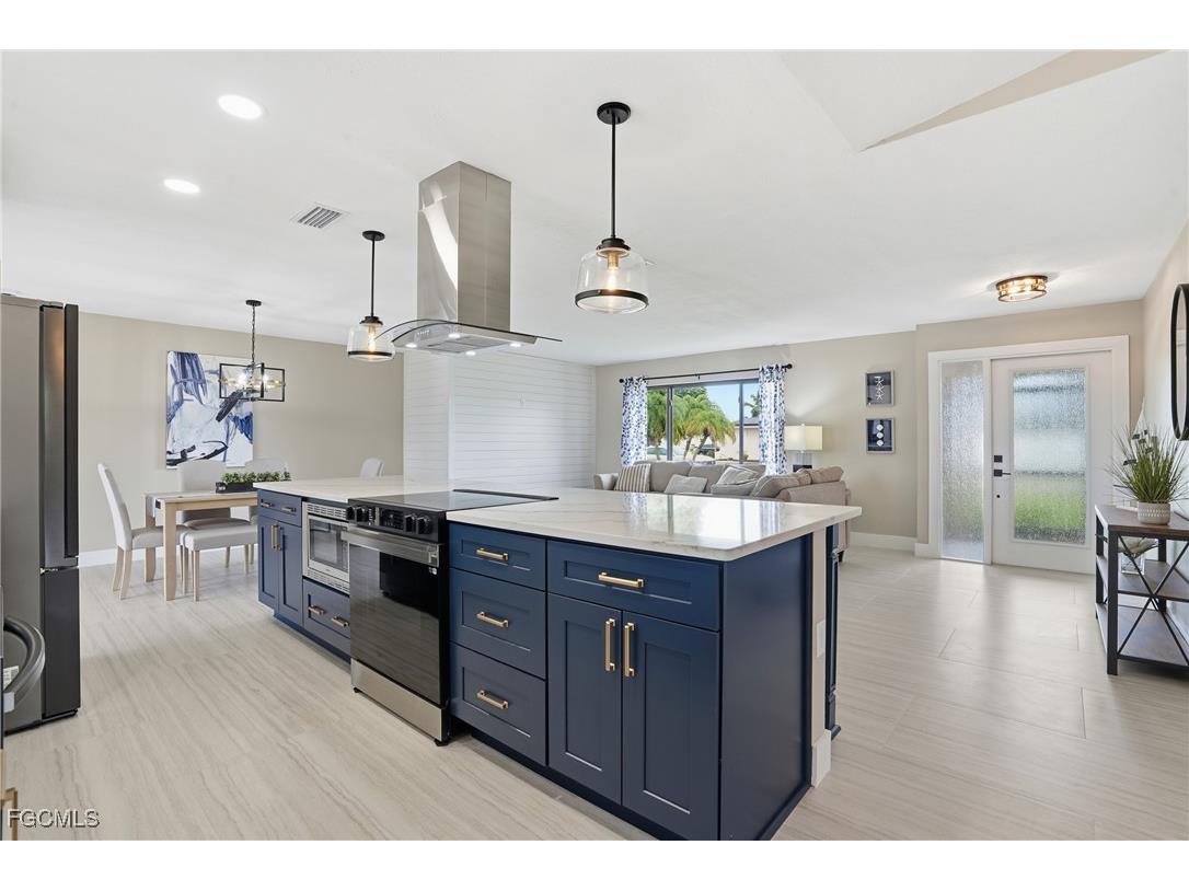 3006 SE 6th Avenue Cape Coral FL 33904 2025018909 image7