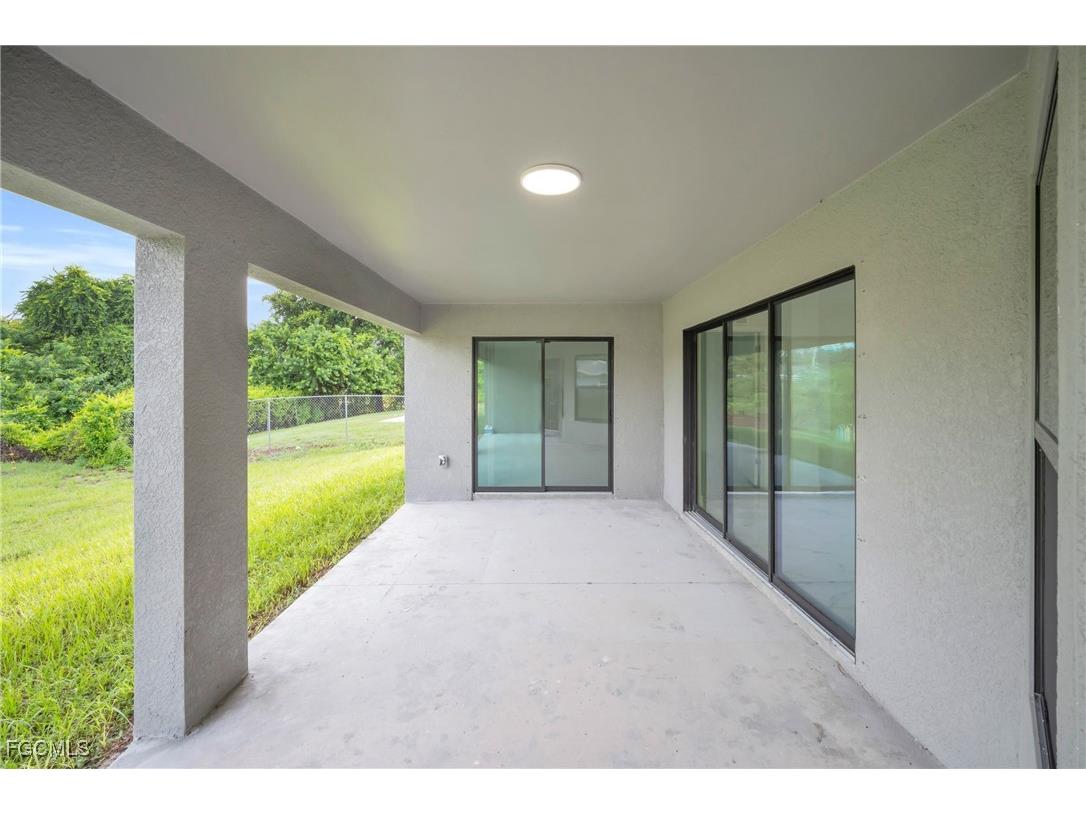 3007 1st Street SW Lehigh Acres FL 33976 2025005392 image21