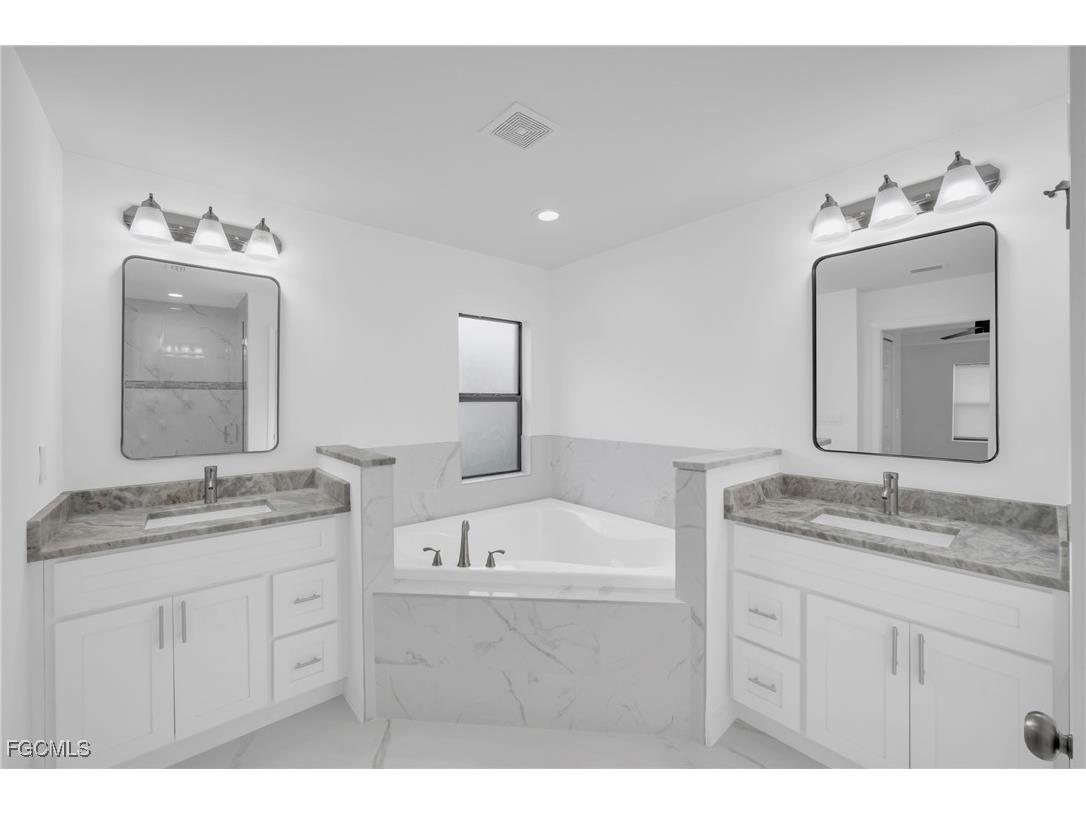 3007 1st Street SW Lehigh Acres FL 33976 2025005392 image8