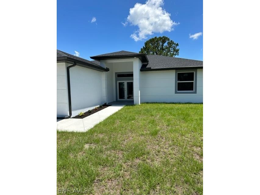 3007 2nd Street W Lehigh Acres FL 33971 223044618 image1