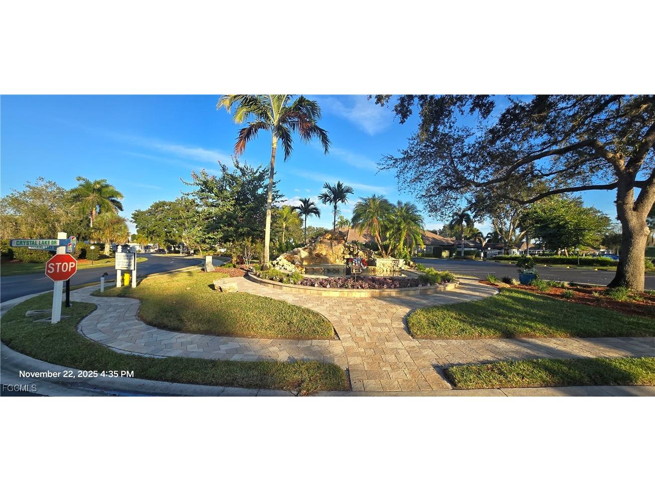 3007 Crystal Lake Drive Naples FL 34120 2025021444 image2