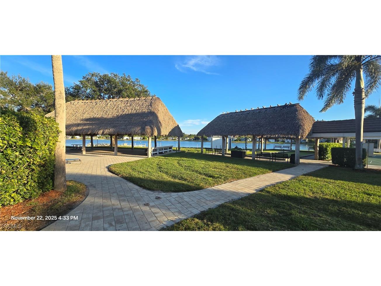 3007 Crystal Lake Drive Naples FL 34120 2025021444 image39