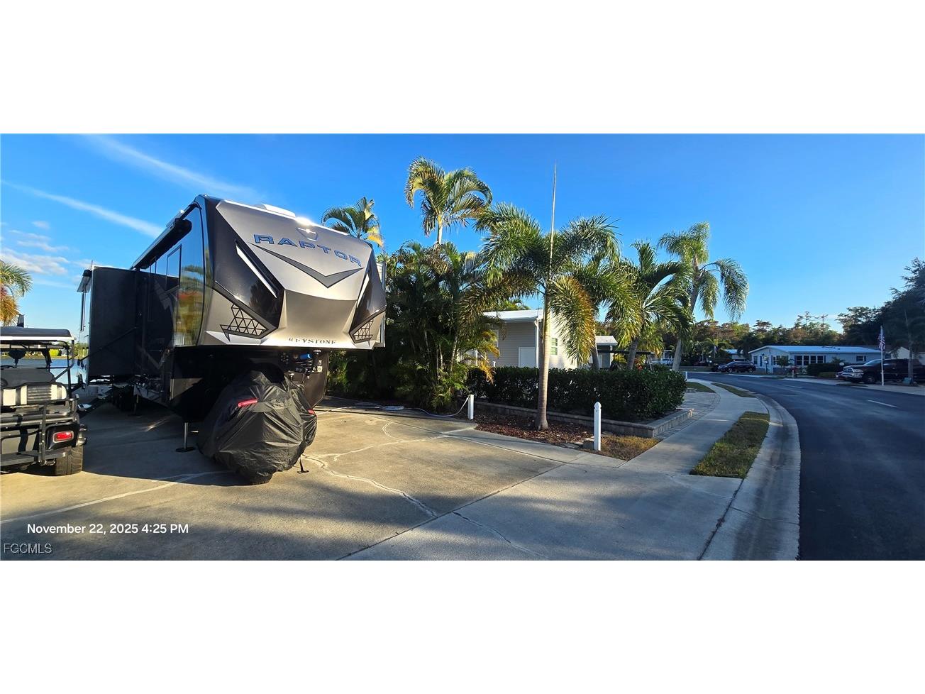 3007 Crystal Lake Drive Naples FL 34120 2025021444 image4