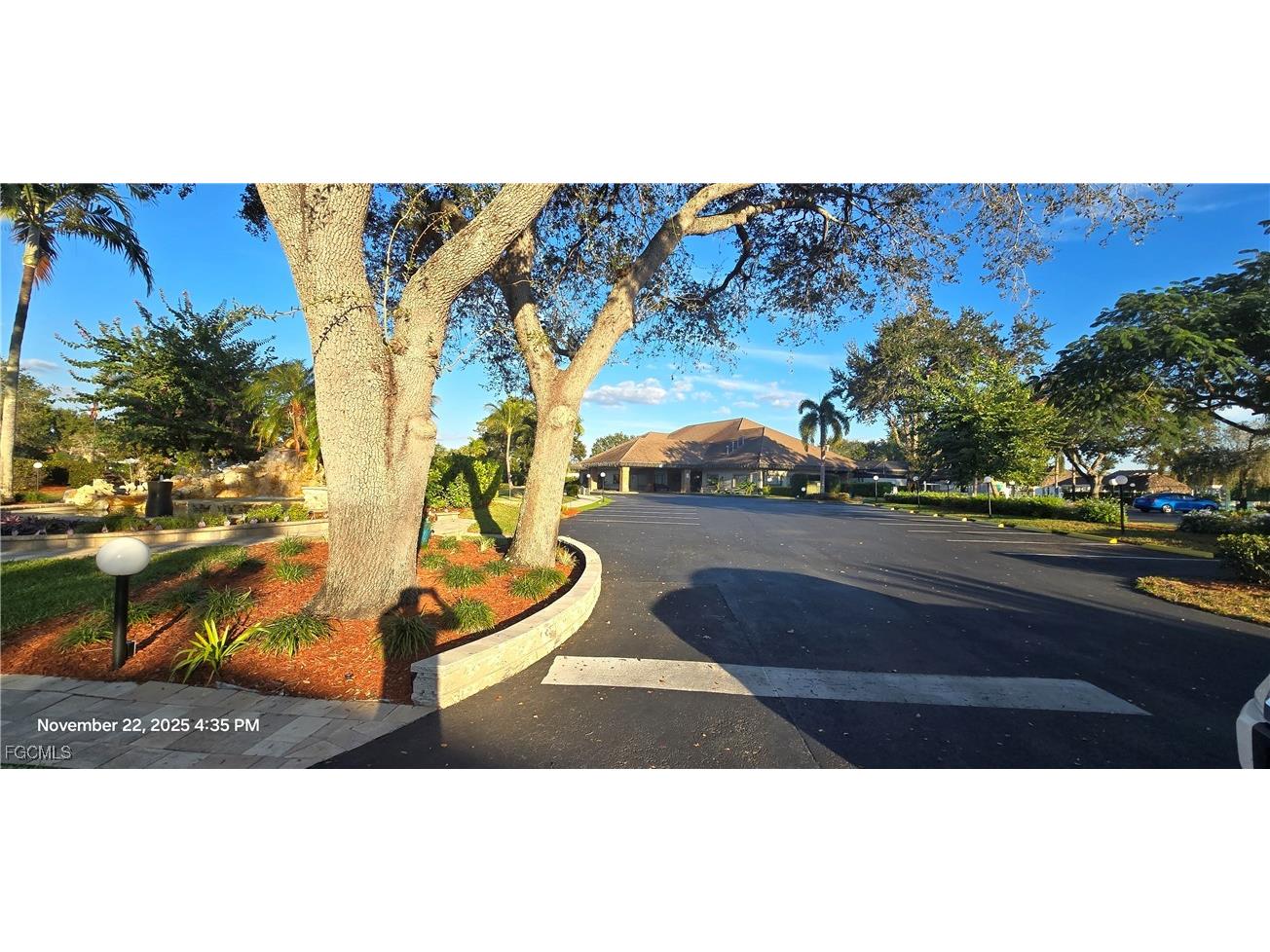 3007 Crystal Lake Drive Naples FL 34120 2025021444 image5