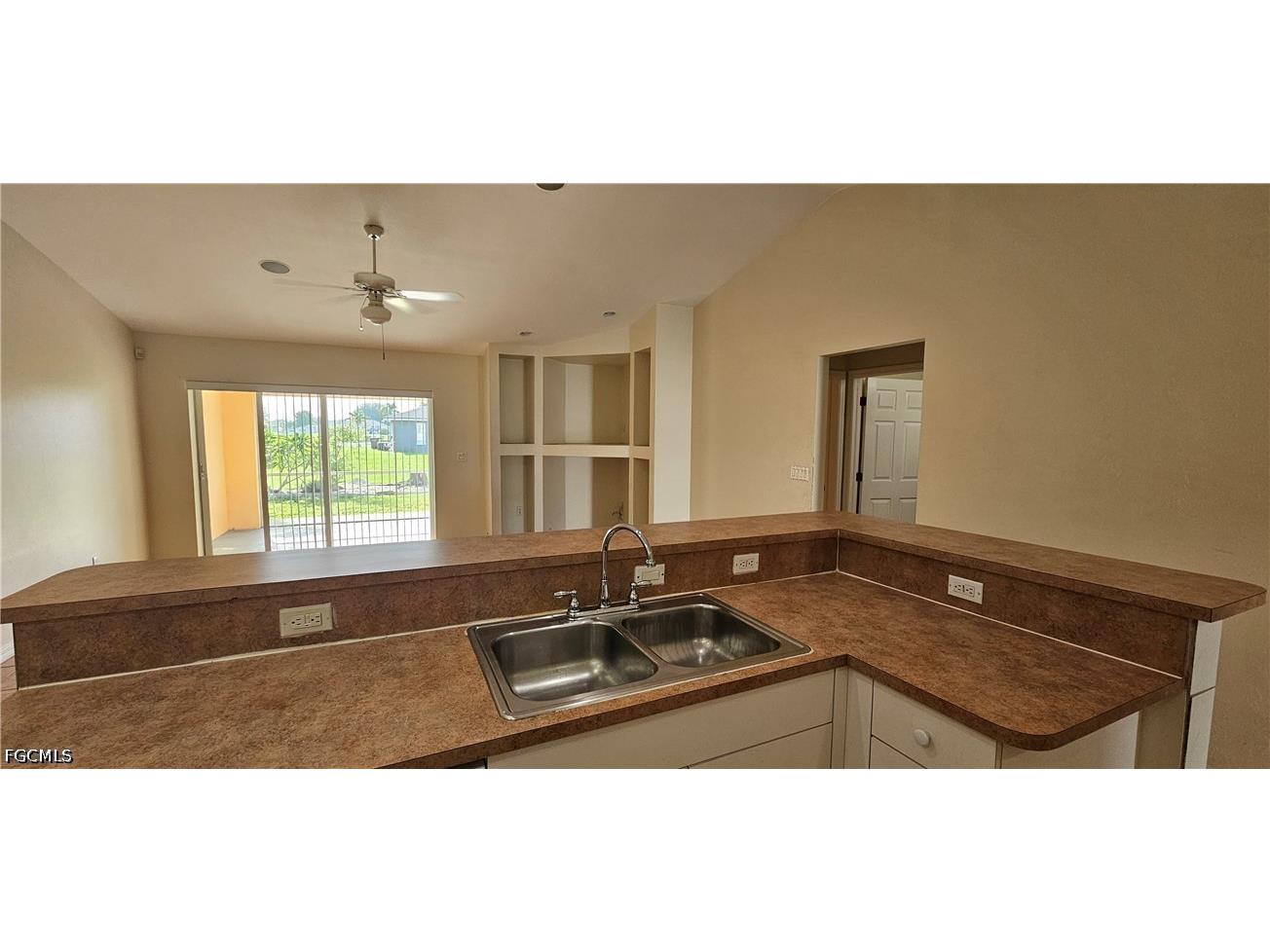 3007 SW Santa Barbara Place Cape Coral FL 33914 2026028249 image7
