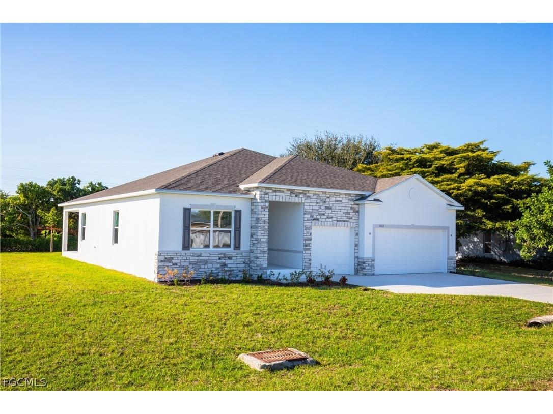 3008 38th Street SW Lehigh Acres FL 33976 2026007762 image2