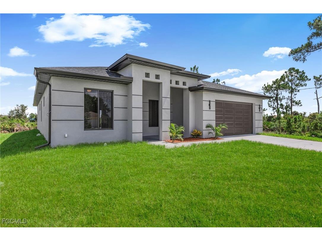 3008 62nd Street W Lehigh Acres FL 33971 2025002271 image1