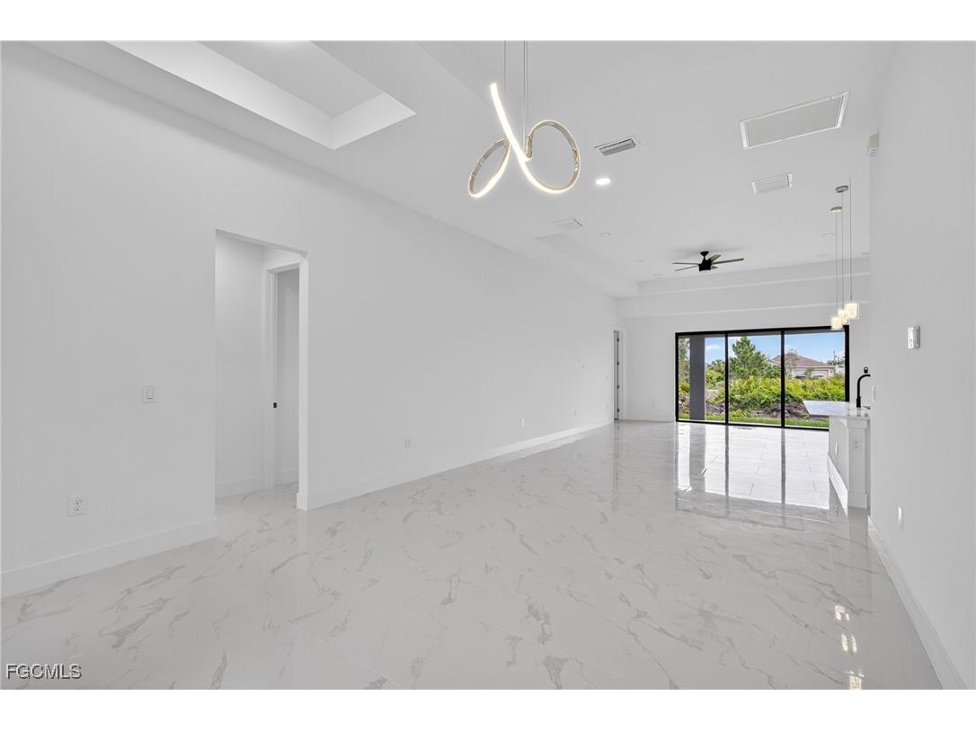 3008 62nd Street W Lehigh Acres FL 33971 2025002271 image11