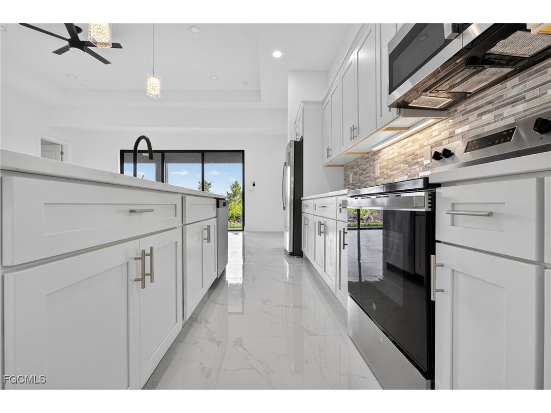 3008 62nd Street W Lehigh Acres FL 33971 2025002271 image20