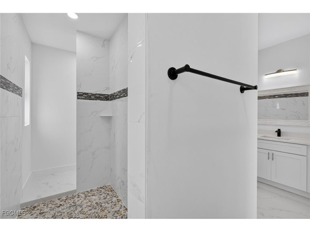 3008 62nd Street W Lehigh Acres FL 33971 2025002271 image37