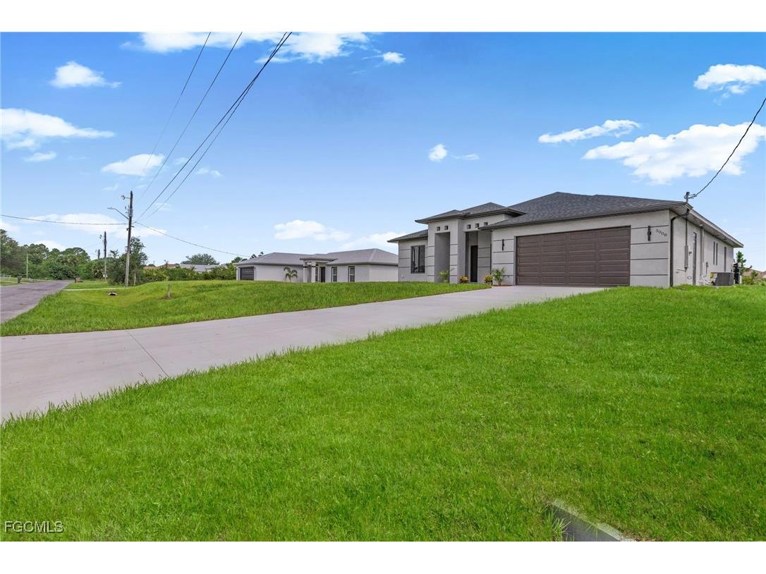 3008 62nd Street W Lehigh Acres FL 33971 2025002271 image5