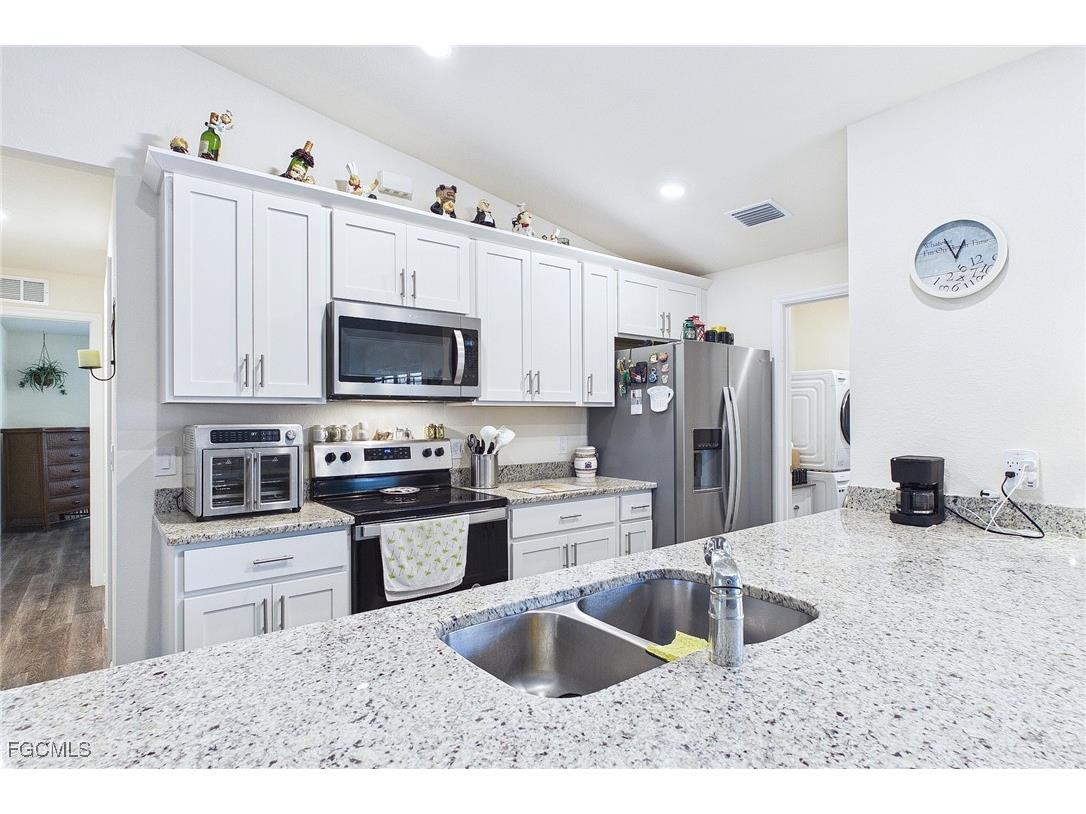 3008 Redwood Lane Labelle FL 33935 2026002709 image17
