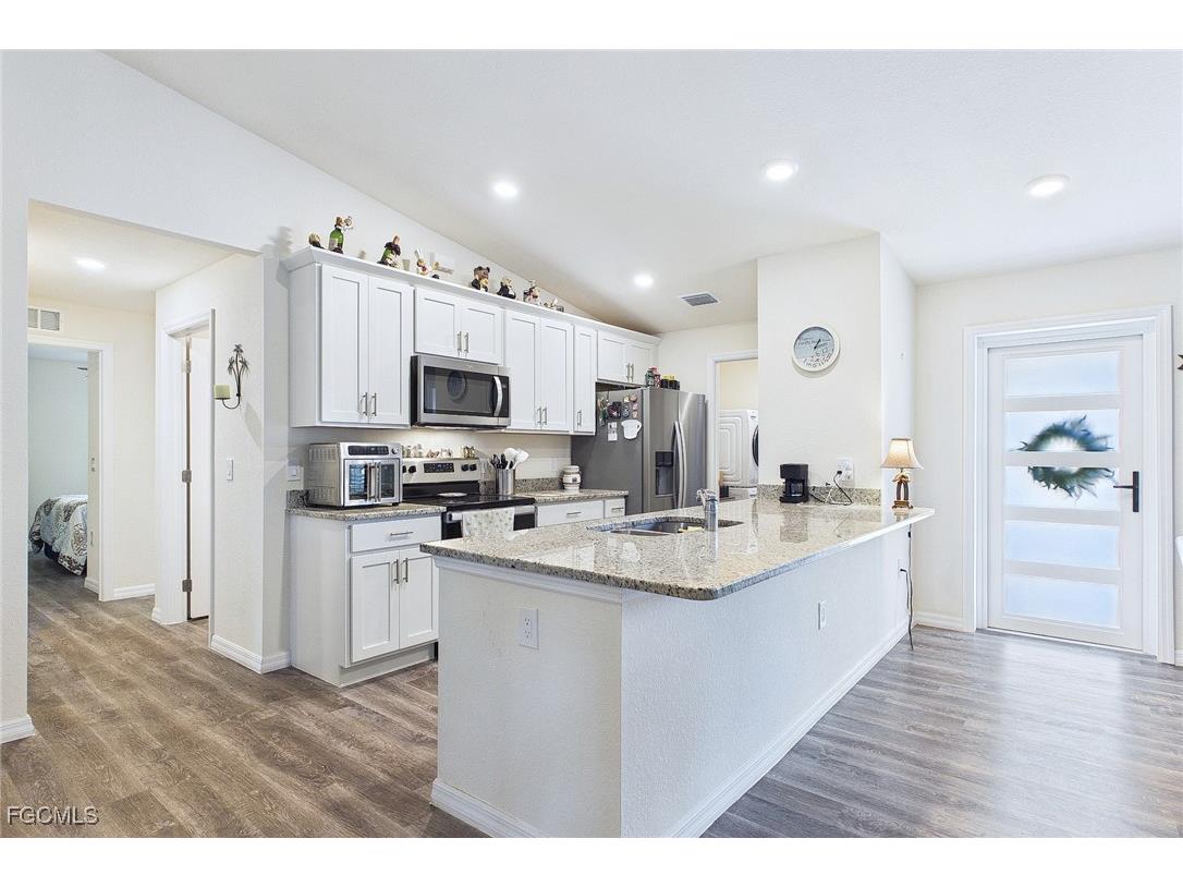 3008 Redwood Lane Labelle FL 33935 2026002709 image5