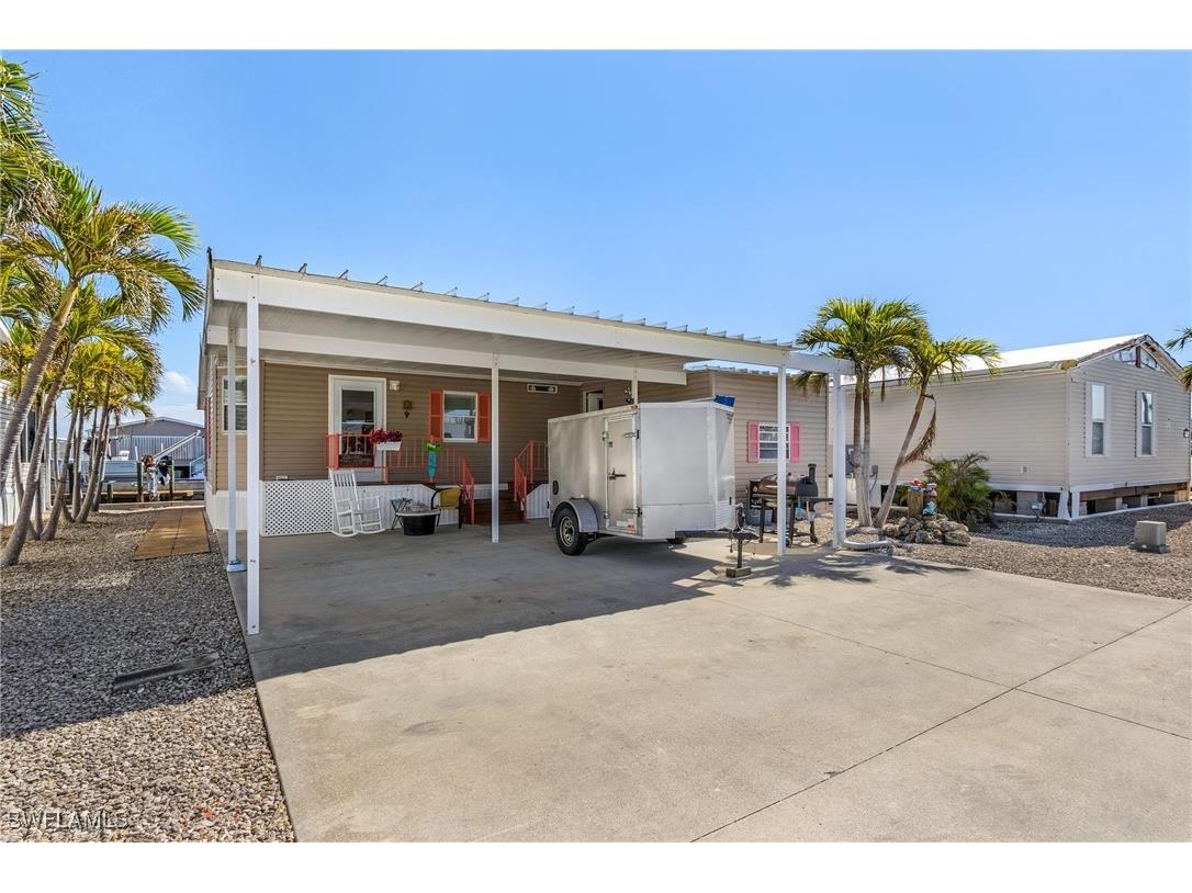 3008 Sloop Lane Saint James City FL 33956 225003268 image1