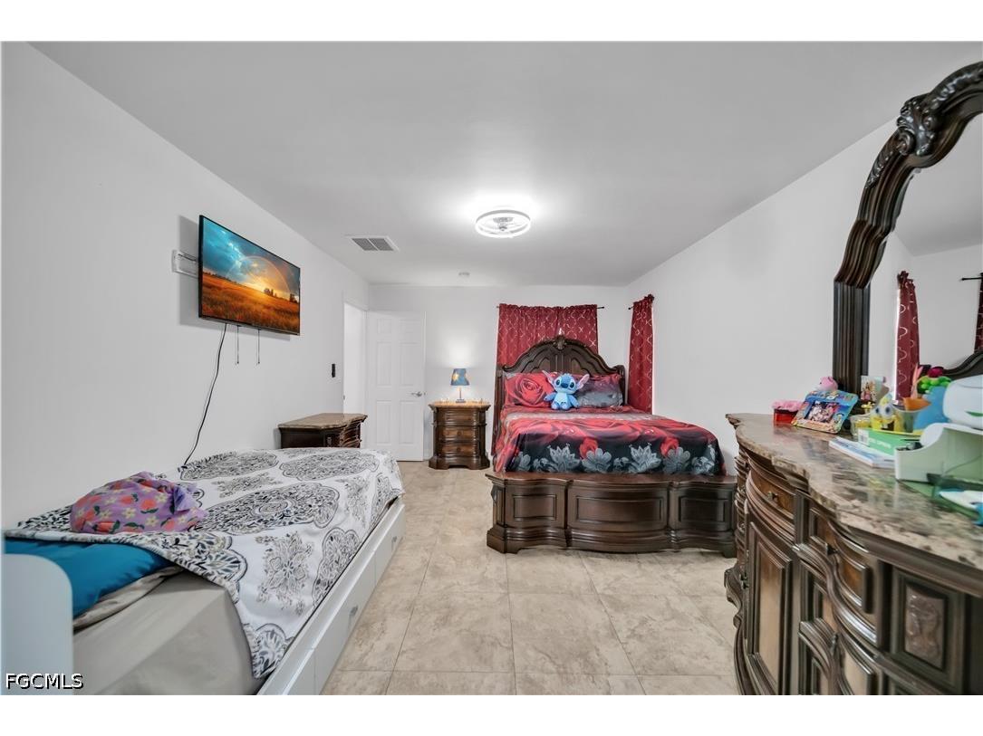 3009 30th Street W Lehigh Acres FL 33971 2026020617 image9