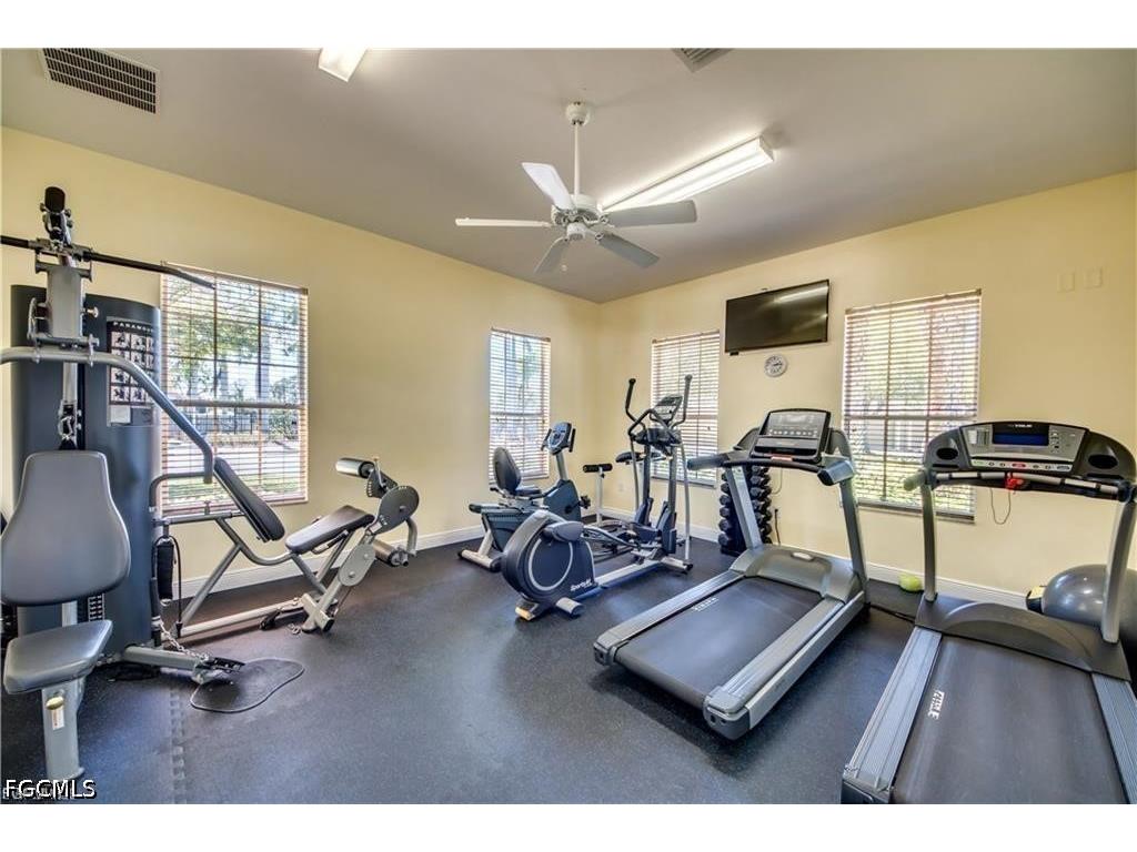 3009 Palmetto Oak Drive #103 Fort Myers FL 33916 2026028288 image35