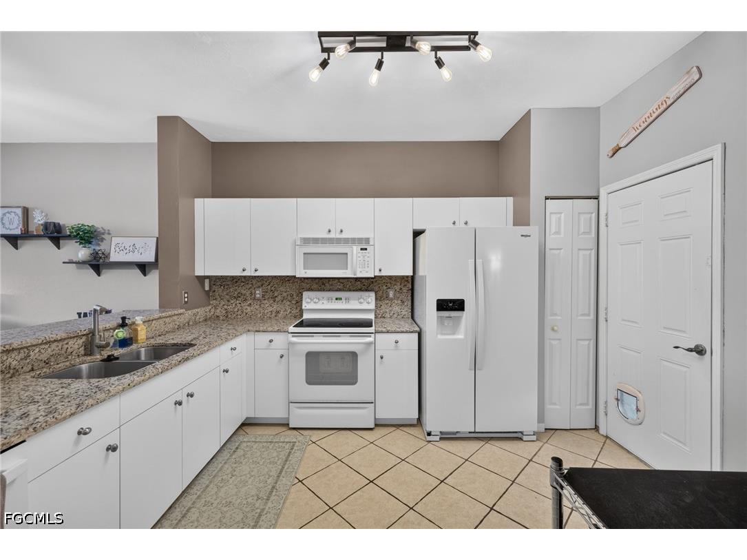 3009 Palmetto Oak Drive #103 Fort Myers FL 33916 2026028288 image9