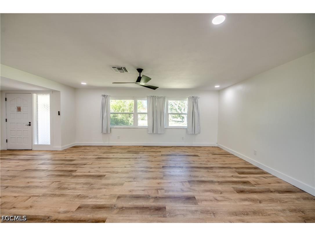 3009 SE 10th Avenue Cape Coral FL 33904 2026018698 image4