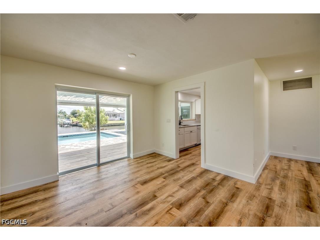 3009 SE 10th Avenue Cape Coral FL 33904 2026018698 image7