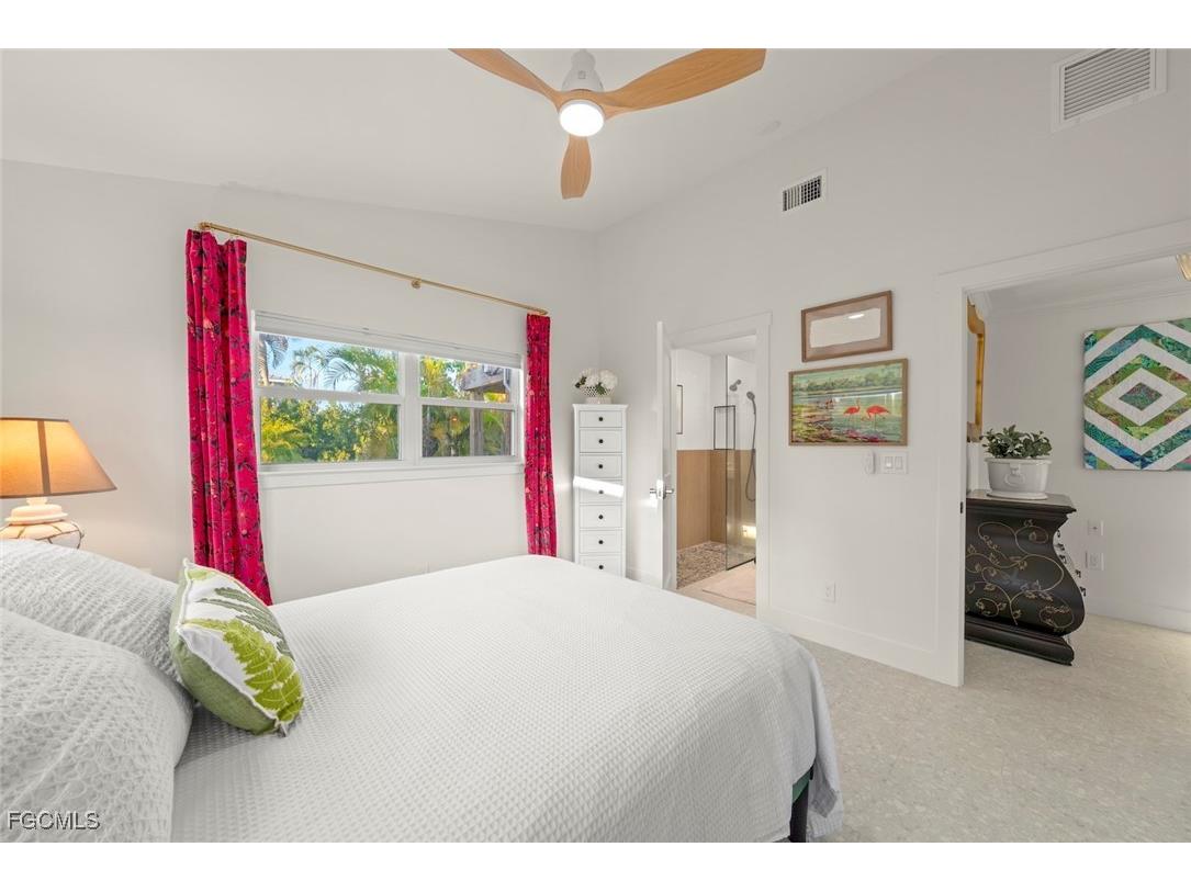 3009 Singing Wind Drive Sanibel FL 33957 2026004604 image25