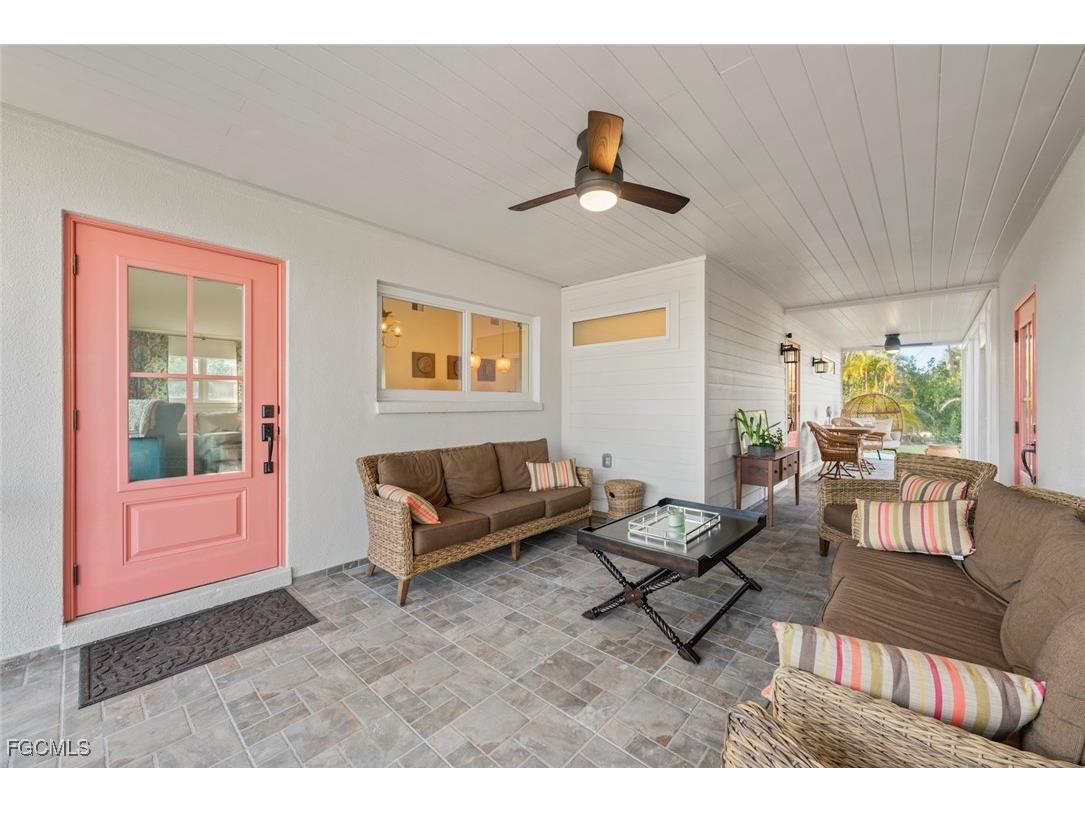 3009 Singing Wind Drive Sanibel FL 33957 2026004604 image3