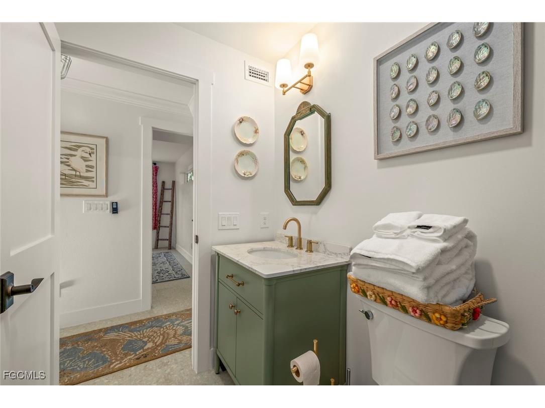 3009 Singing Wind Drive Sanibel FL 33957 2026004604 image32