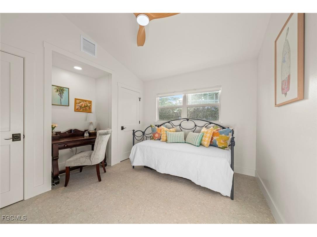 3009 Singing Wind Drive Sanibel FL 33957 2026004604 image34