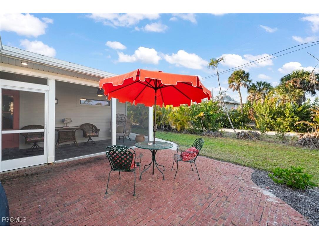 3009 Singing Wind Drive Sanibel FL 33957 2026004604 image36