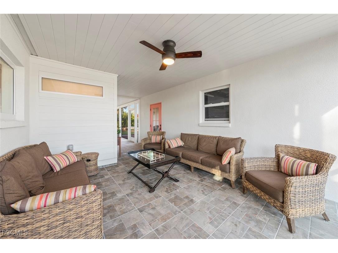 3009 Singing Wind Drive Sanibel FL 33957 2026004604 image39