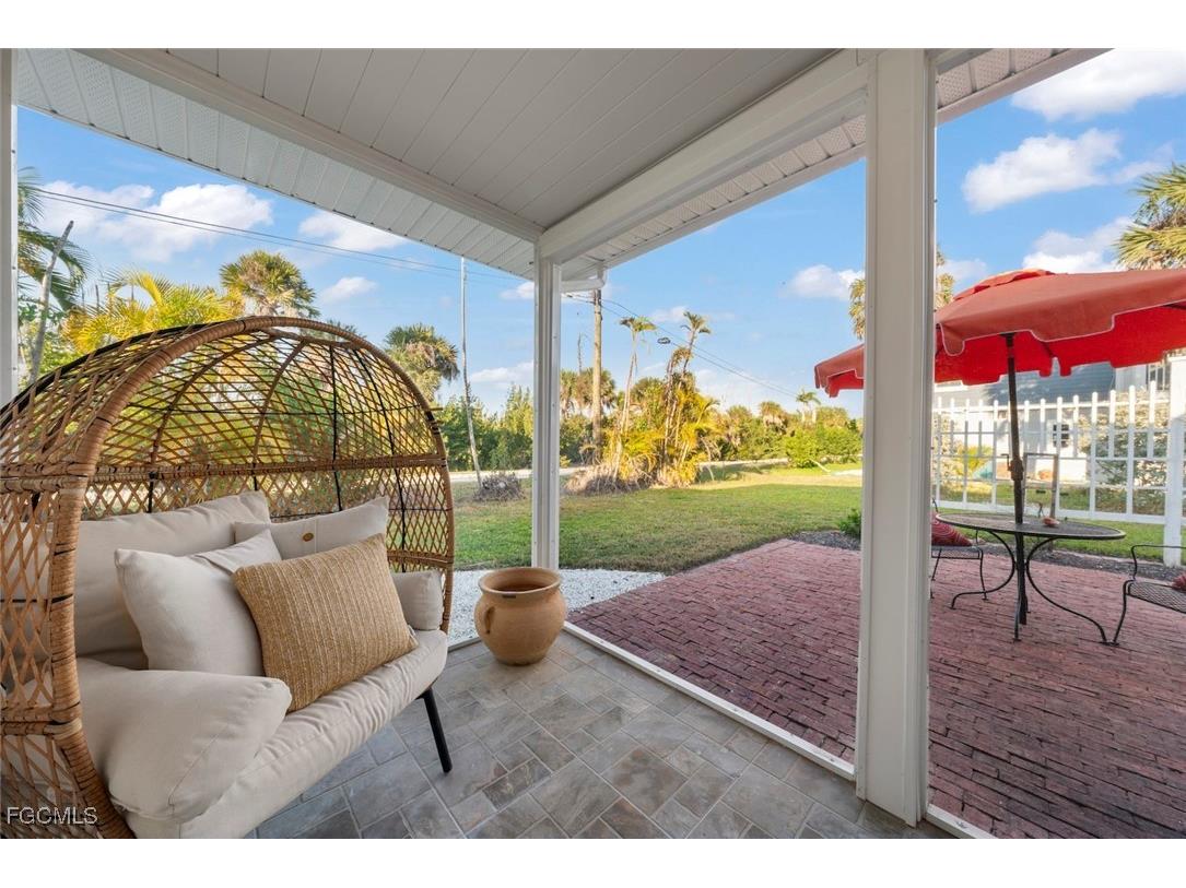 3009 Singing Wind Drive Sanibel FL 33957 2026004604 image6
