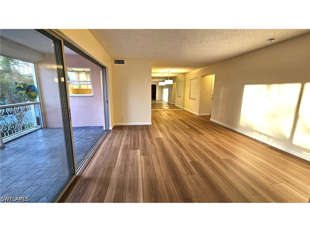 301 6th Avenue S #D Naples FL 34102 226015393 image1