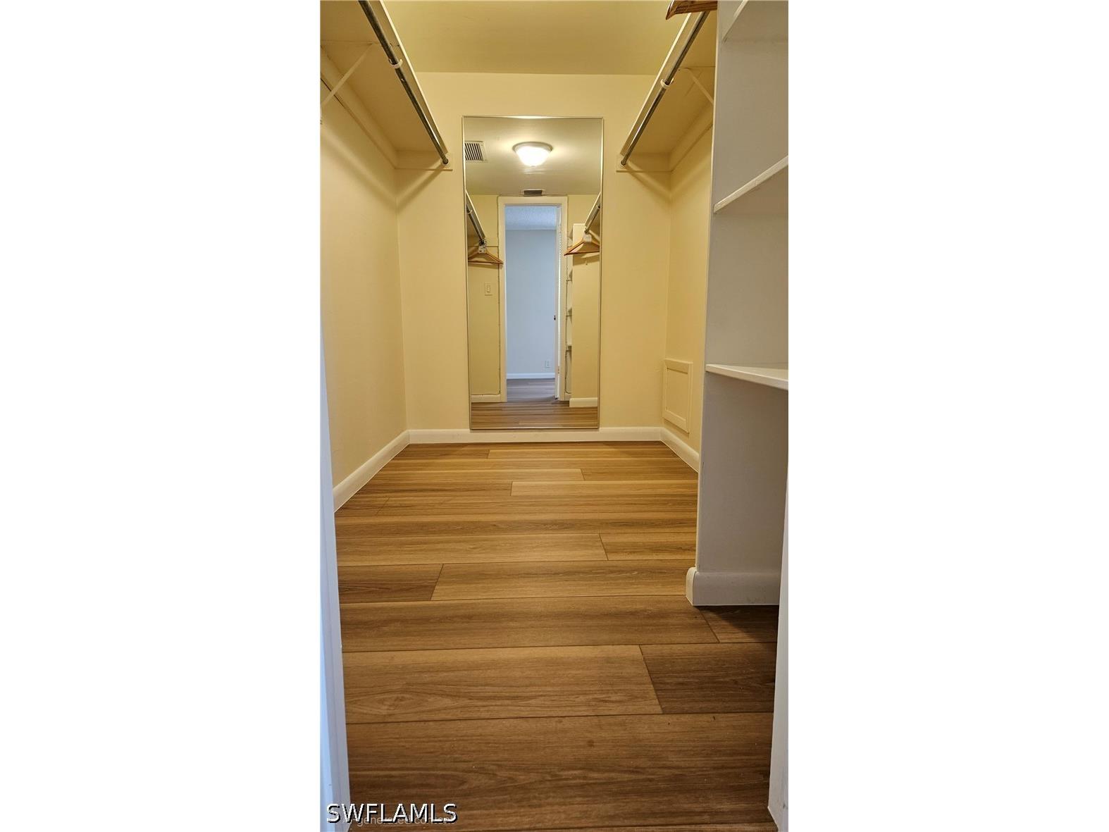 301 6th Avenue S #D Naples FL 34102 226015393 image21