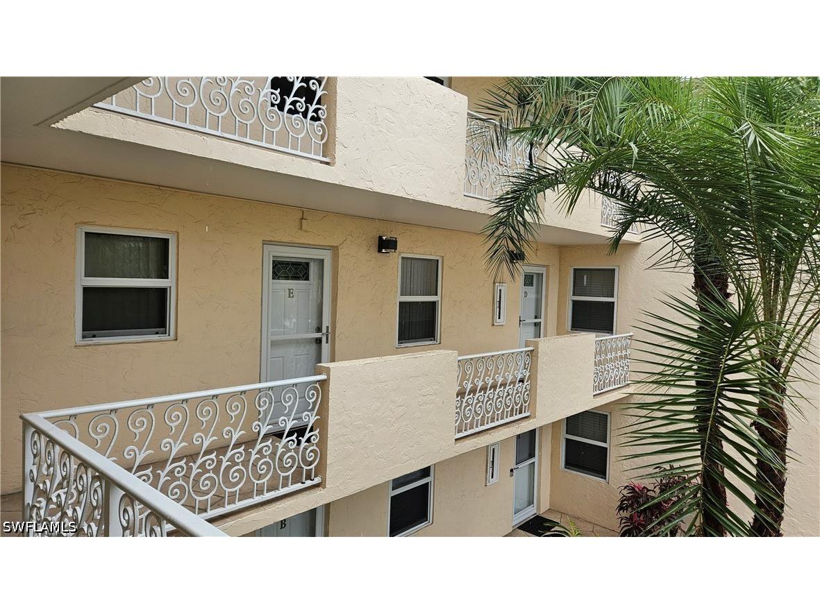 301 6th Avenue S #D Naples FL 34102 226015393 image24