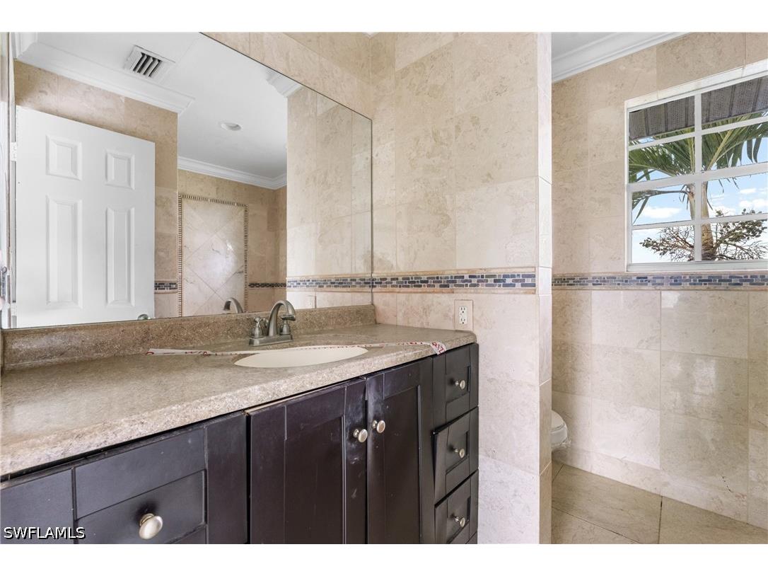 301 Allen Avenue Everglades City FL 34139 226016653 image8