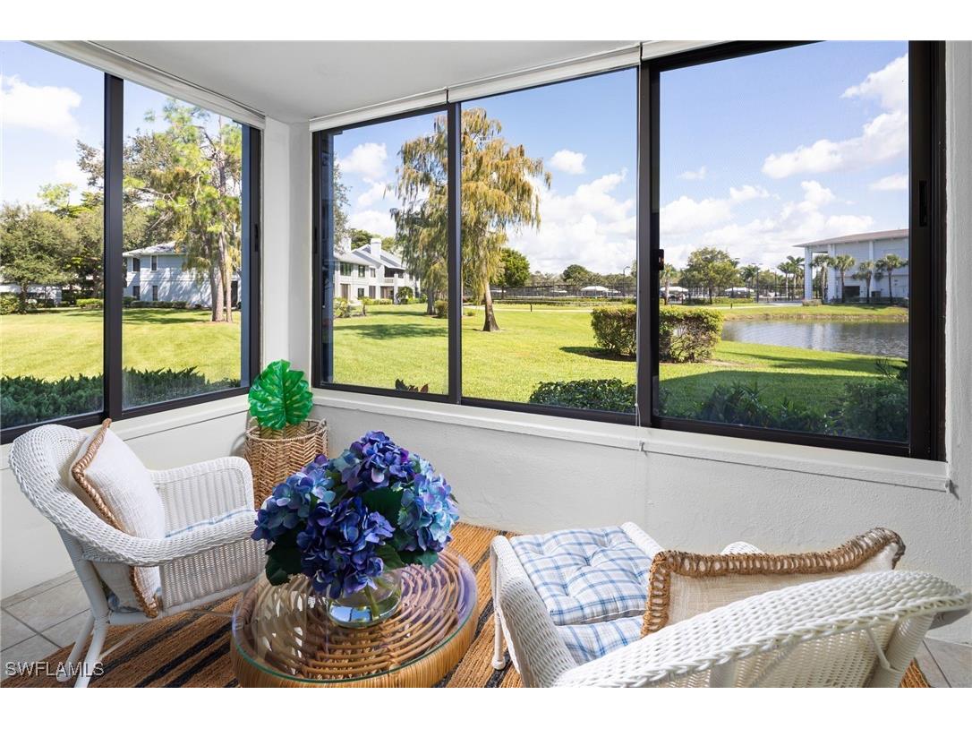 301 Courtside Drive Naples FL 34105 225076196 image1