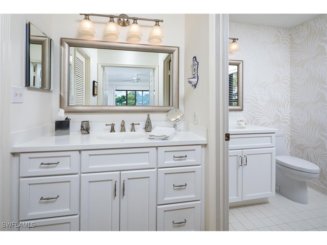 301 Courtside Drive Naples FL 34105 225076196 image10