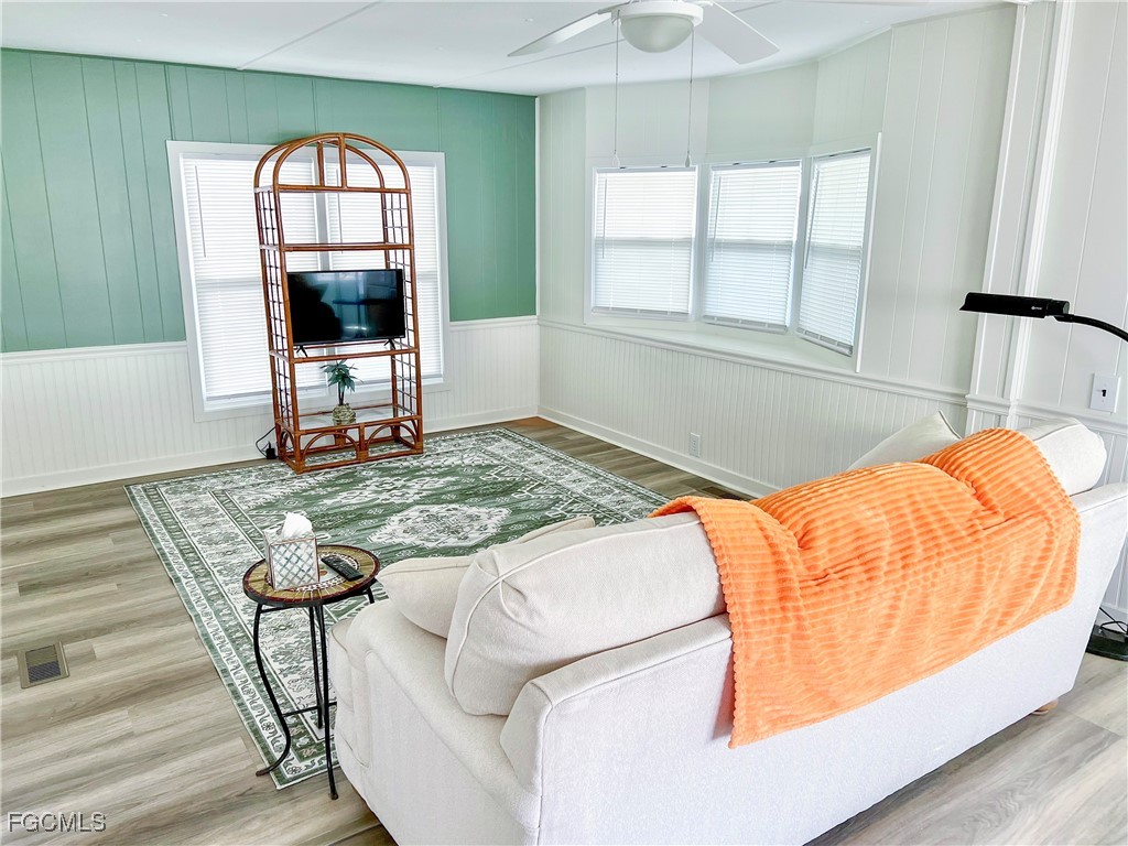 301 Dillard Avenue Fort Myers FL 33908 2025022192 image8