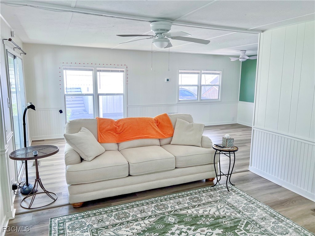 301 Dillard Avenue Fort Myers FL 33908 2025022192 image9