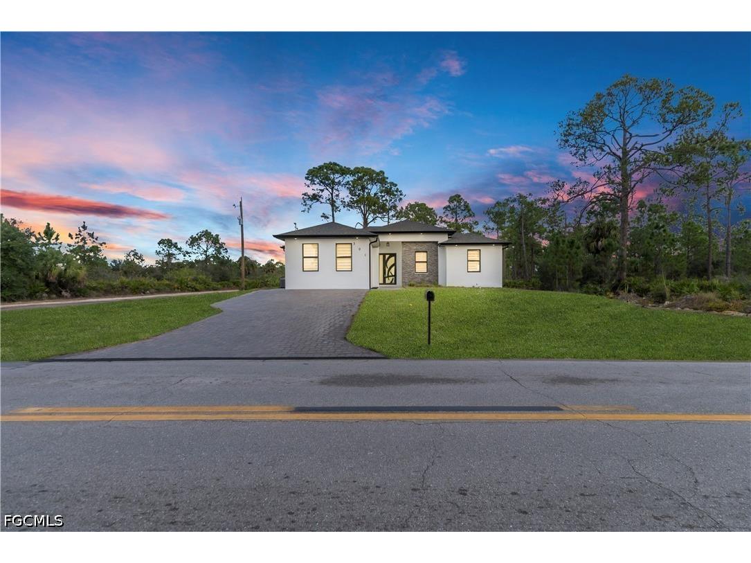 301 E 17th Street Lehigh Acres FL 33972 2026021489 image1